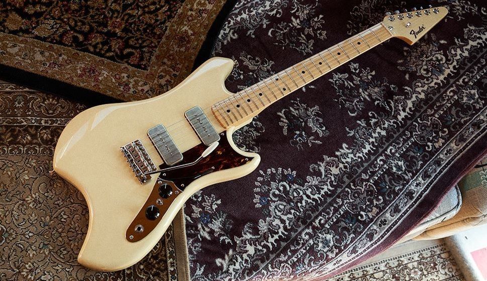 Fender Japón reedita de nuevo el modelo Swinger en una versión